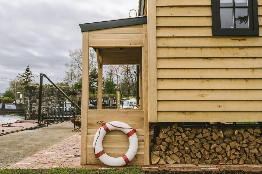 Island Hut - Outdoor Bath Tub, Firepit And Water Equipment Apartment Saltford Exterior foto
